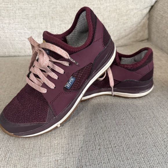 Lems Shoes - Lems Women's Burgundy Lace-Up Sneakers